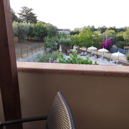 B & B Korello Gasponi Luaran gambar