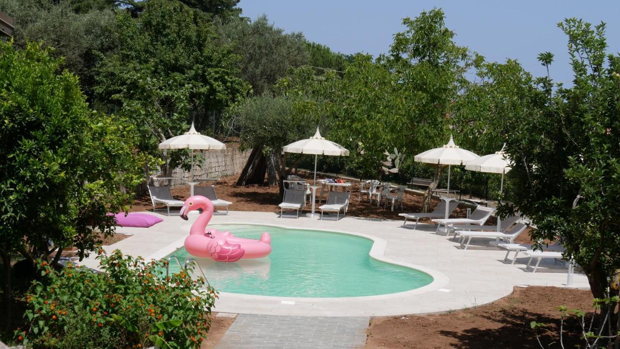 B & B Korello Gasponi Luaran gambar