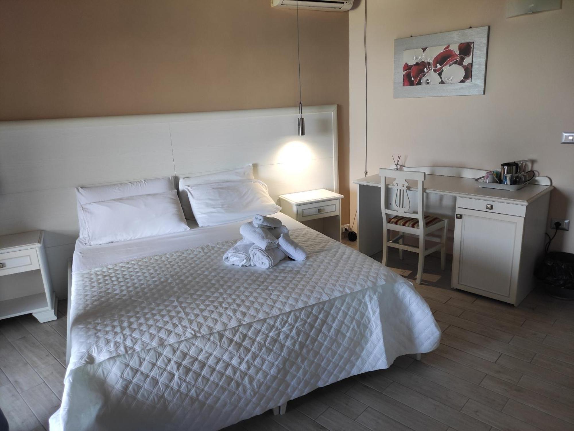 B & B Korello Gasponi Luaran gambar