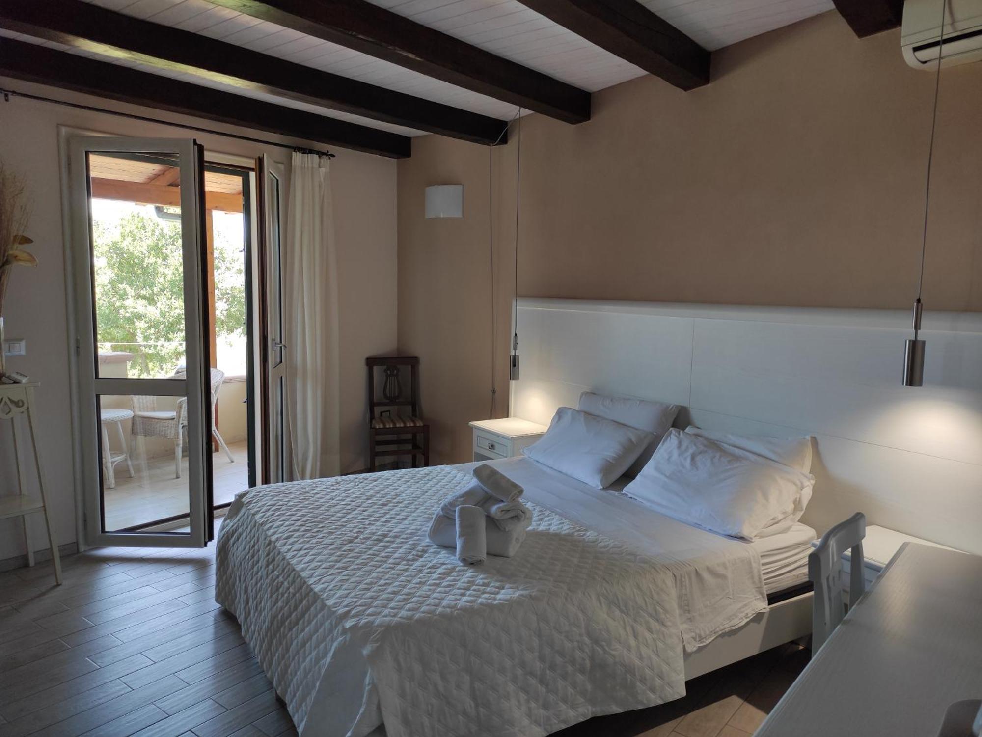 B & B Korello Gasponi Luaran gambar