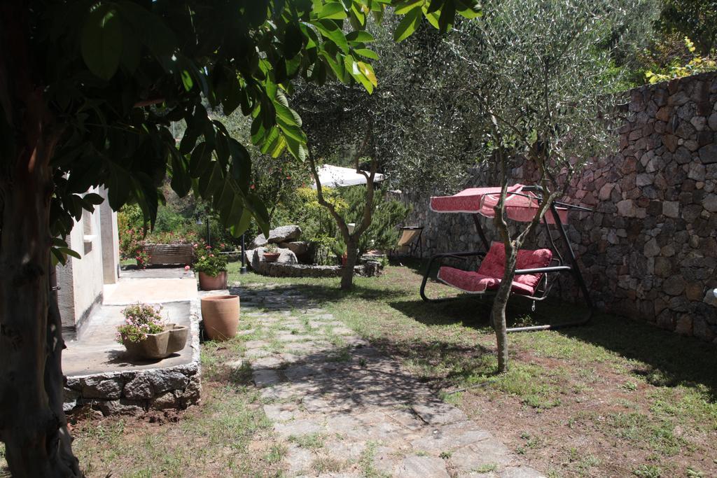 B & B Korello Gasponi Luaran gambar