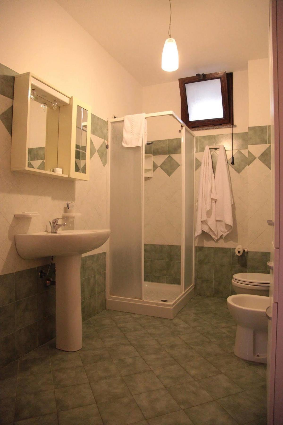 B & B Korello Gasponi Luaran gambar